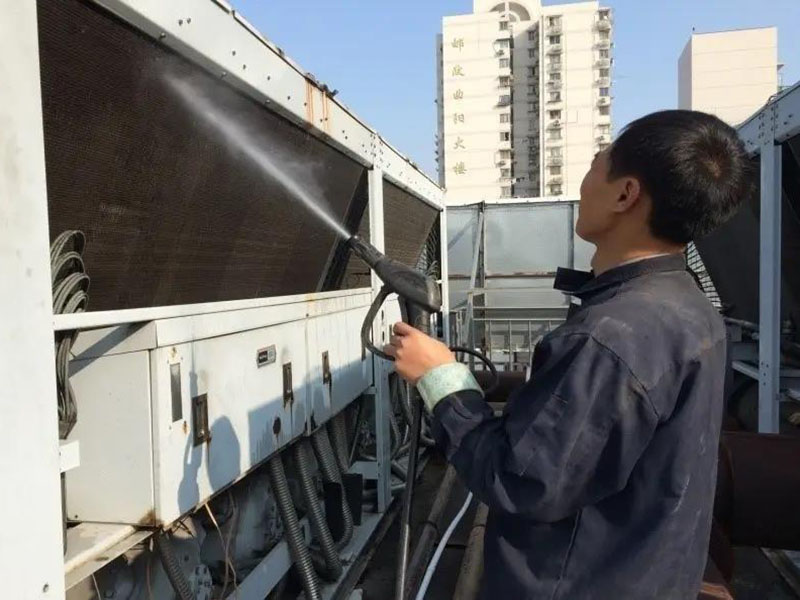 中央空調(diào)外機(jī)清洗